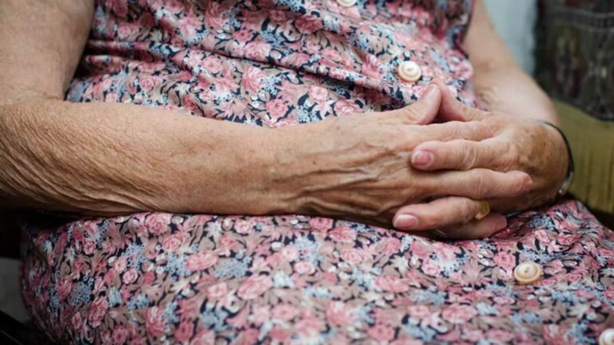 हवस इतनी कि… 80 साल की बुजुर्ग महिला से युवक ने किया रेप, जानिए हैवानियत की हैरान कर देने वाली वारदात