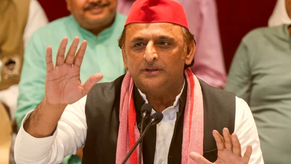 ‘महाकुंभ को लेकर…,’ गंगा स्नान पर अखिलेश यादव का बड़ा बयान, जानिए सपा सुप्रीमो ने MahaKumbh पर हो रही राजनीति को लेकर क्या कहा?