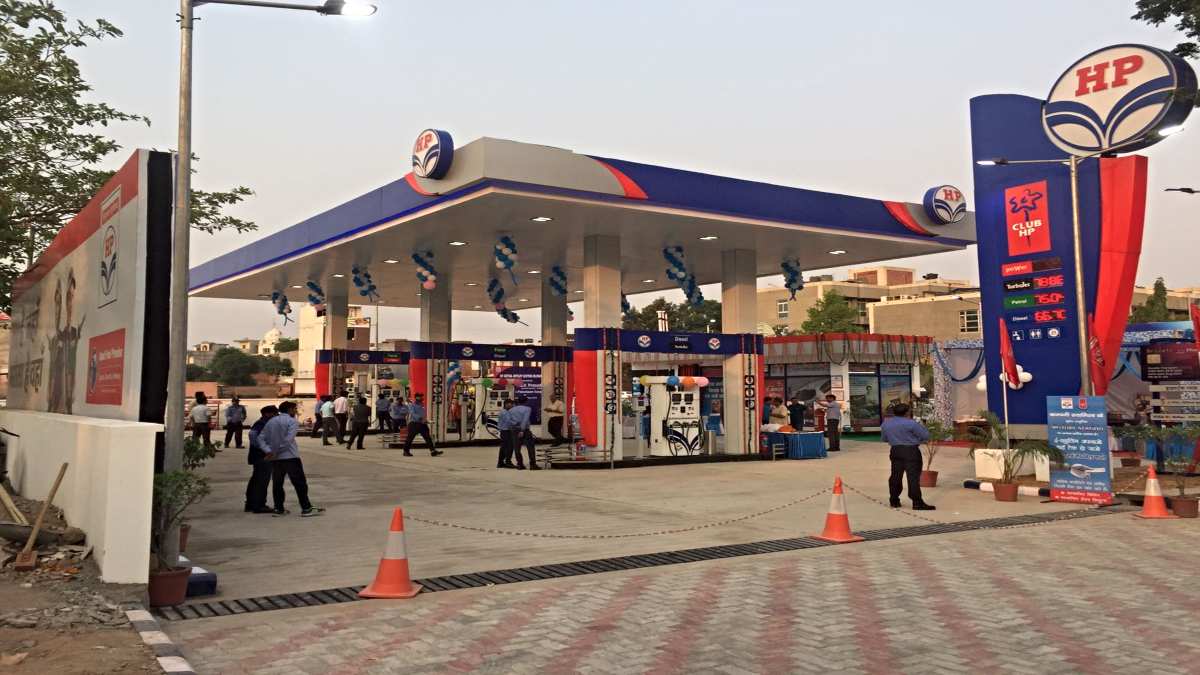 Hindustan Petroleum Profit: हिंदुस्तान पेट्रोलियम ने कमाए 3 हजार करोड़, लेकिन महीनेभर में 10 प्रतिशत लुढ़के स्टॉक, जानिए क्यों…