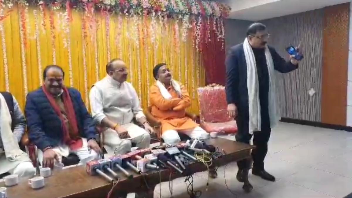 ‘निकम्मा’ है UP का सिस्टम! आयुष्मान योजना में बड़े पैमाने पर फर्जीवाड़ा, बिना इलाज अस्पतालों को हुआ भुगतान, कहीं इस खेल में जिम्मेदार भी तो शामिल नहीं?