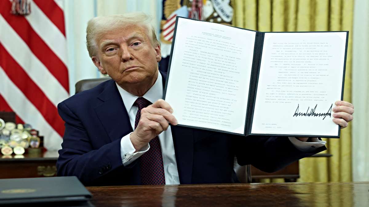 Donald Trump Bans CBDC: ट्रंप ने लगाया CBDC पर  बैन, जानें क्रिप्टो इंडस्ट्री के लिए क्या होगा इसका प्रभाव…