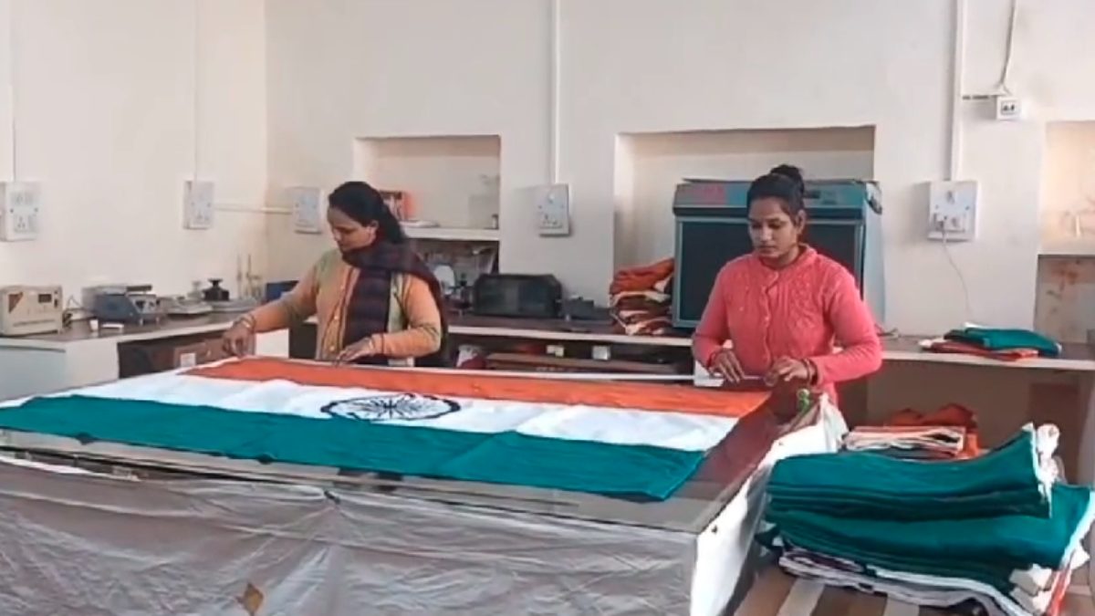 Republic Day 2025: MP के इस शहर में बनता है ISI मार्क वाला खादी का तिरंगा, जानें क्या है इसकी खासियत