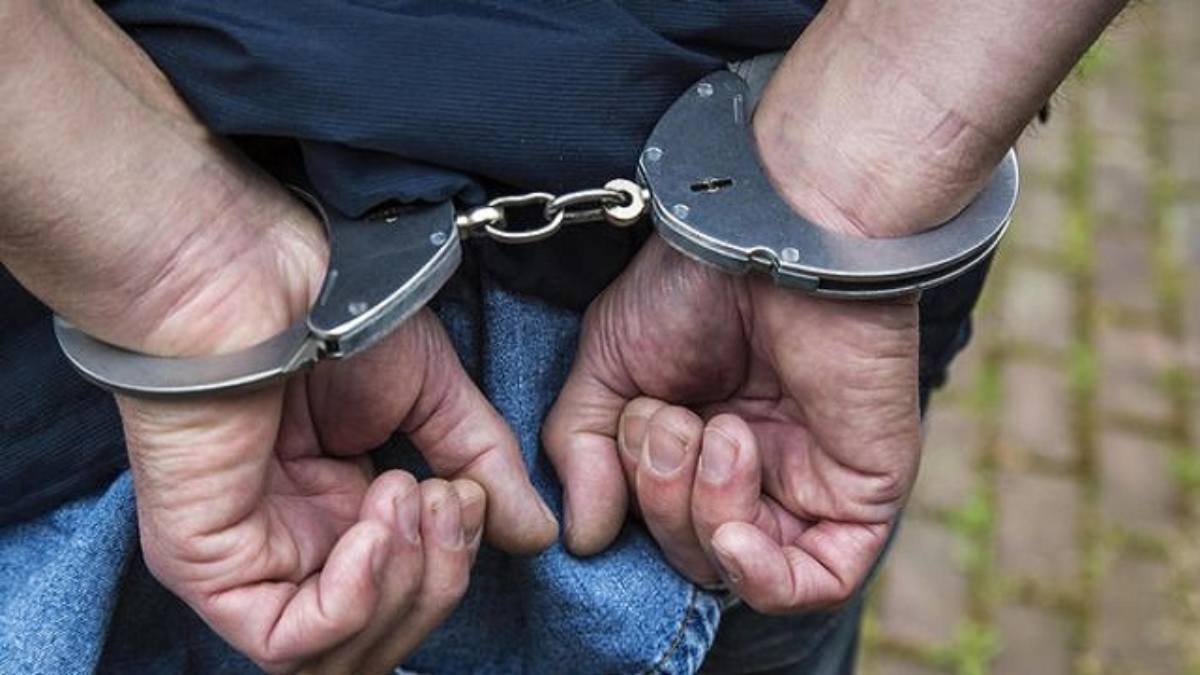 क्राइम ब्रांच की बड़ी कार्रवाई: सॉफ्टवेयर डेवलपर को किया गिरफ्तार, फर्जी एडवाइजरी कंपनी की मदद से लोगों को लगाता था चपत
