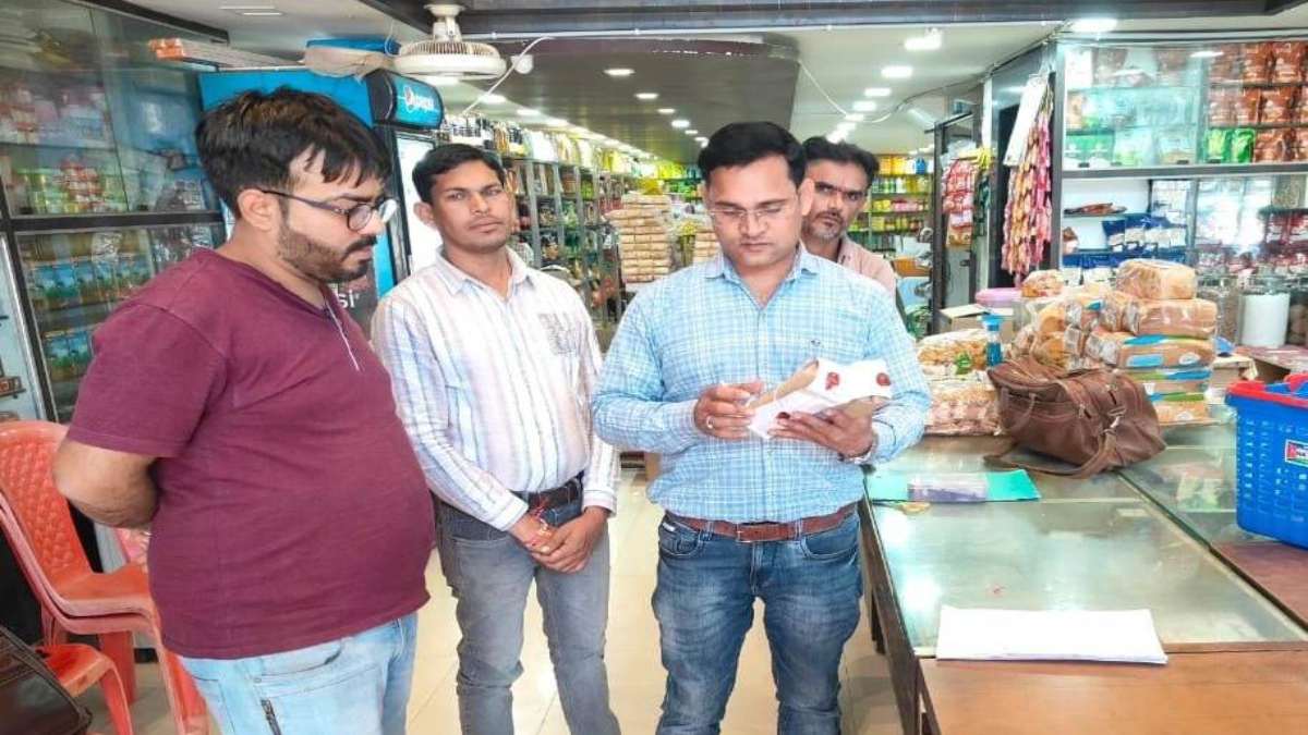 खाद्य पदार्थों की गुणवत्ता जांच अभियान जारी : अमानक उत्पाद बेचने वाले 6 प्रतिष्ठानों पर 16 लाख 50 हजार रुपये का जुर्माना