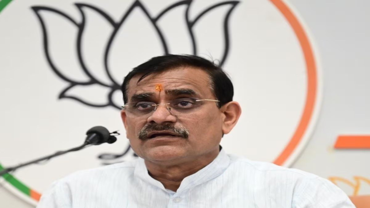 महाकुंभ हादसे पर MP में सियासत: राहुल गांधी और अखिलेश यादव के आरोपों पर VD शर्मा बोले- यह वे लोग हैं जो सनातन और हिंदुत्व…