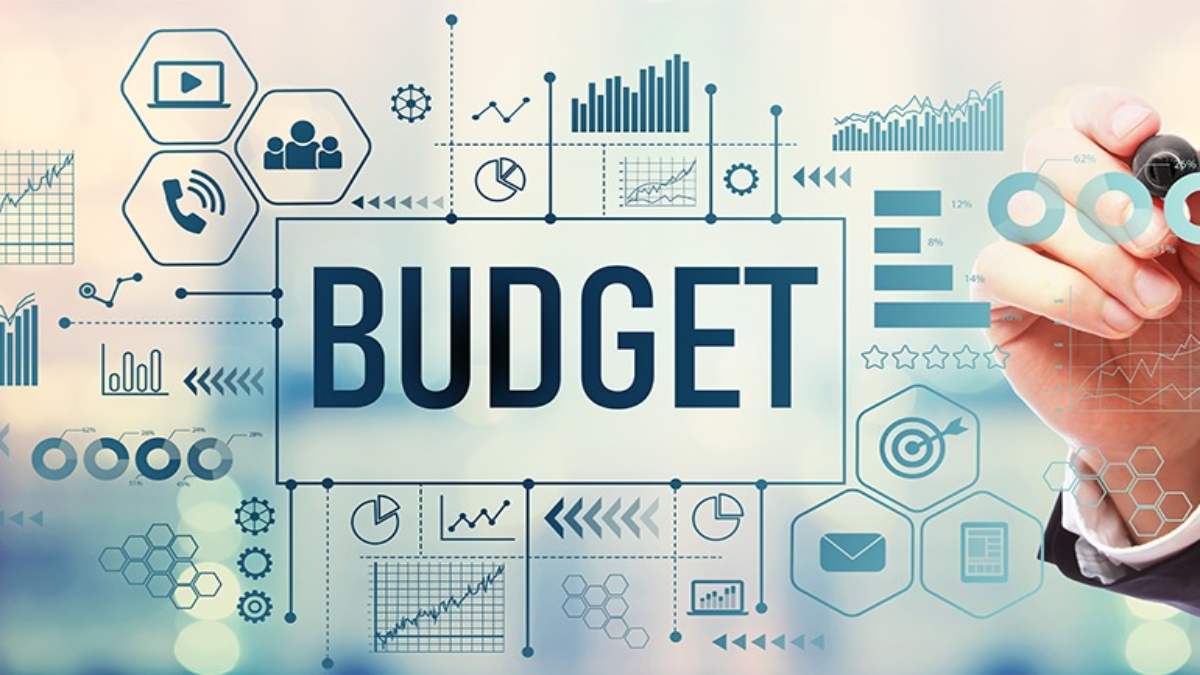 Budget 2025 Expectations: बजट में Petrol और Diesel की घट सकती हैं कीमतें, जानिए क्या-क्या घोषणाएं हो सकती हैं…