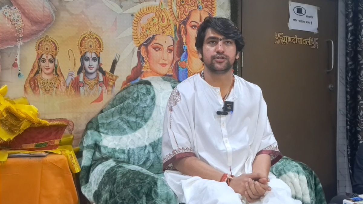 धर्मांतरण रोकने पं धीरेंद्र शास्त्री बनाएंगे बागेश्वर सेनाः देशभर के आदिवासियों को इससे जोड़ा जाएगा, महाकुंभ में रील्स को लेकर कही यह बात