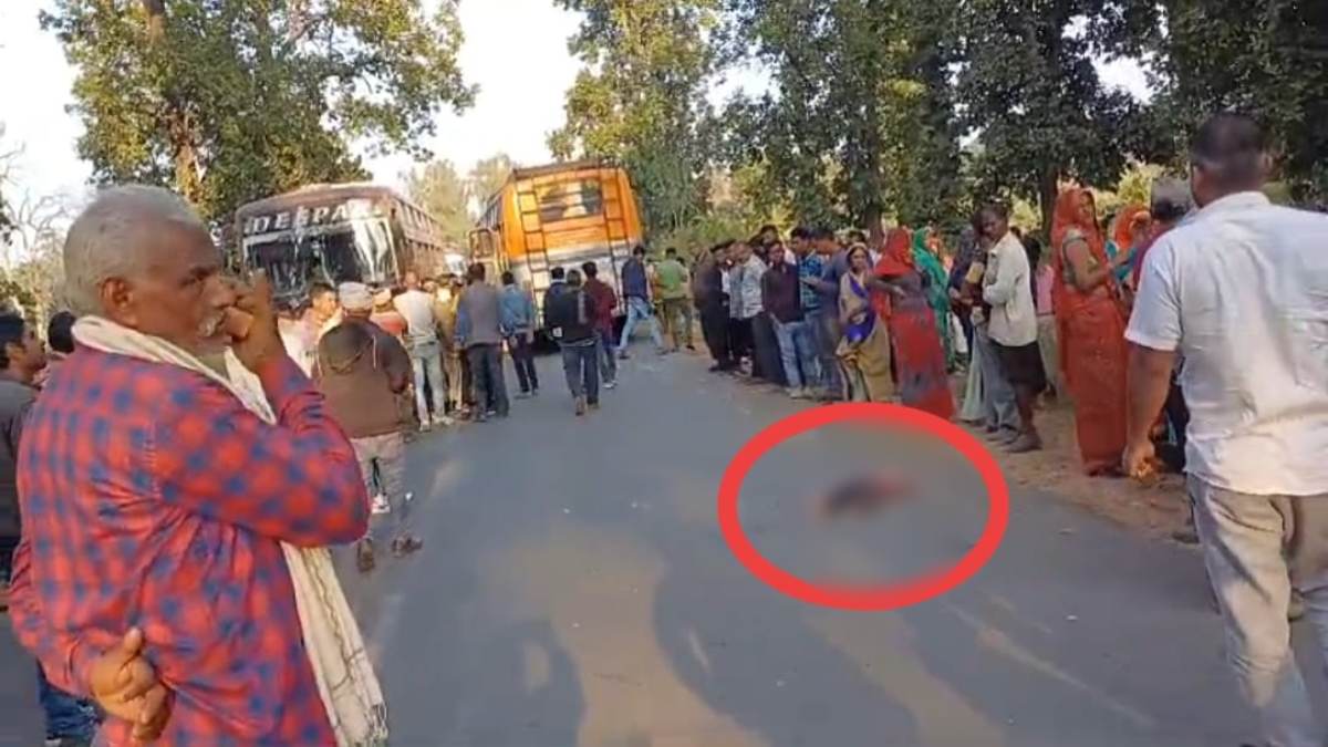 रफ्तार का कहर: यात्री बस ने पिता-पुत्री को कुचला, दोनों ने मौके पर तोड़ा दम, मां जिंदगी और मौत से लड़ रही जंग