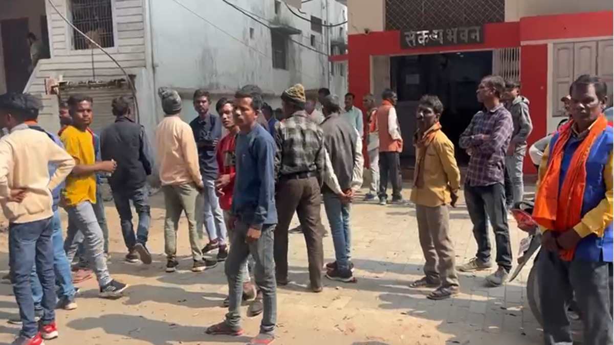 त्रिस्तरीय पंचायत चुनाव : भाजपा प्रत्याशी के खिलाफ ग्रामीणों ने खोला मोर्चा, BJP कार्यालय का किया घेराव, बाहरी को टिकट देने का लगाया आरोप