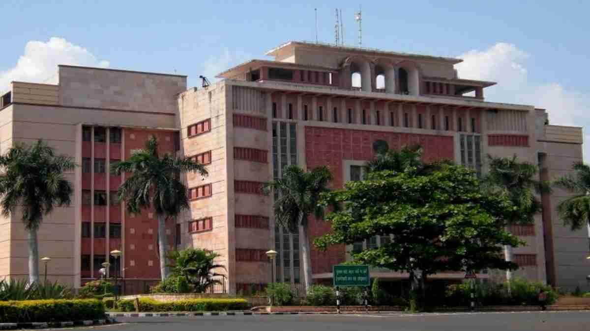बड़ी खबर: हाउसिंग बोर्ड की चीफ अकाउंट ऑफिसर को हटाया, अल्पना ओझा पर लगे थे ये आरोप