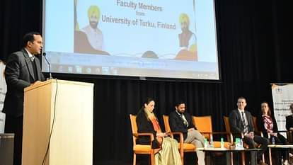 पंजाब के टीचर्स अब खेल-खेल में कराएंगे पढ़ाई, फिनलैंड यूनिवर्सिटी के विशेषज्ञ कर रहे शिक्षकों को अपग्रेड
