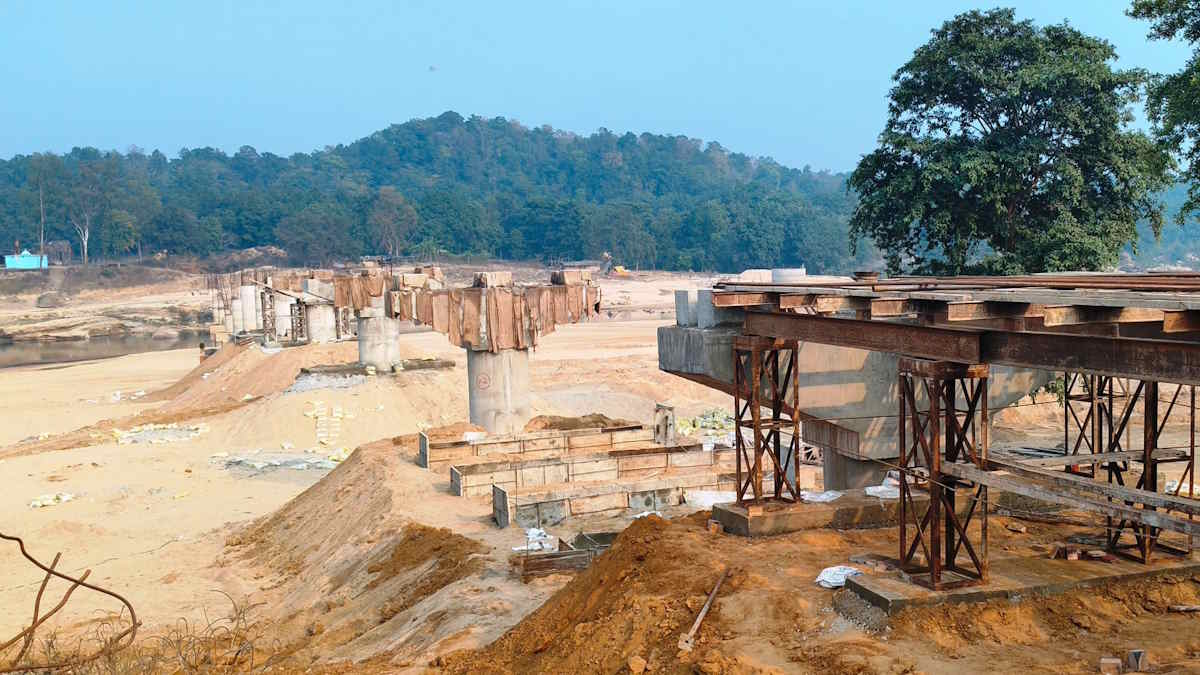 सनावल को झारखंड से जोड़ने वाली पुल का तेजी से चल रहा काम, मिलेगी बारहों महीने निर्बाध आवागमन की सुविधा