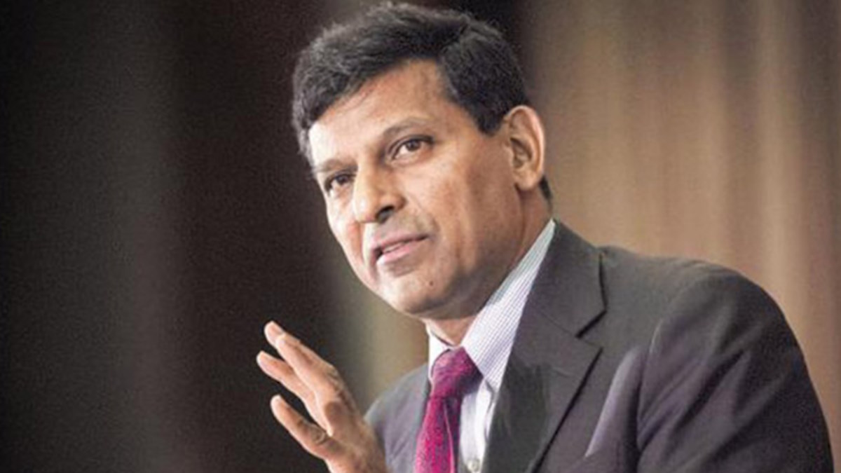 Union Budget 2025: पूर्व RBI गवर्नर रघुराम राजन ने कर कटौती पर जताई आपत्ति, एक नए आर्थिक भविष्य के बताई प्राथमिकता…