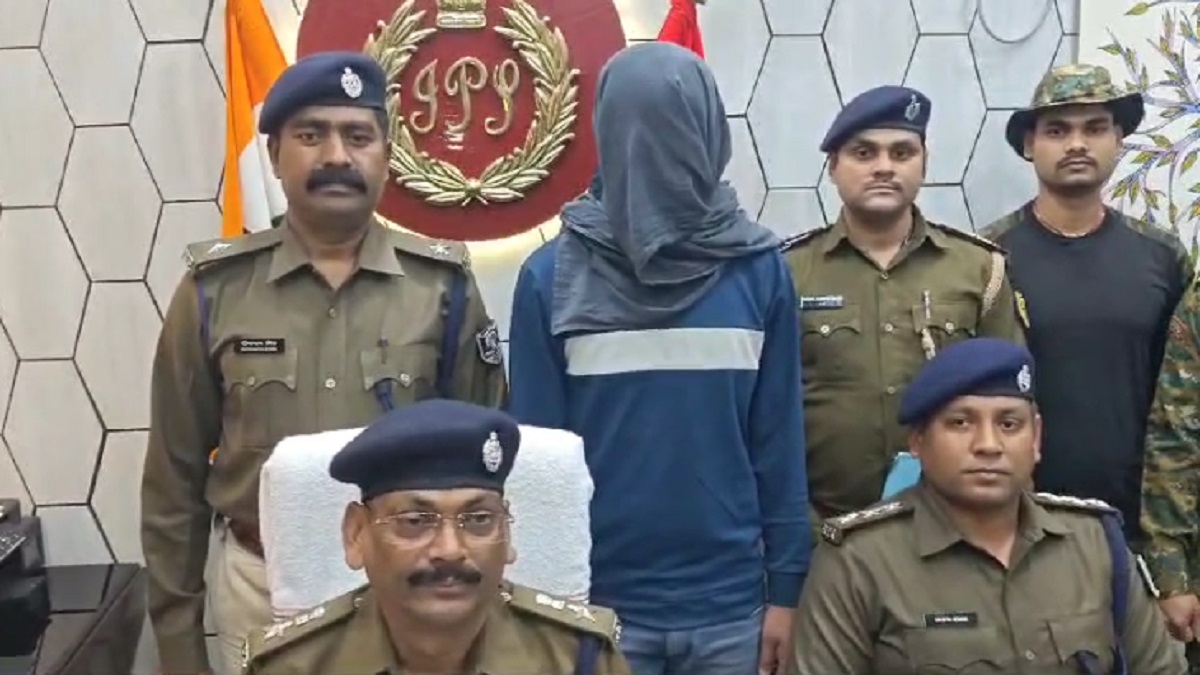 जमुई पुलिस को मिली बड़ी सफलता, गुड्डु सिंह हत्याकांड में फरार चल रहे आरोपी गुलशन कुमार को किया गिरफ्तार
