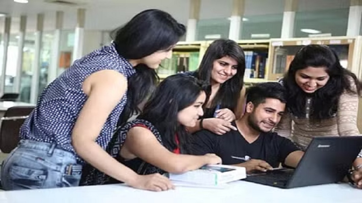खुशखबरी: बिहार में अब छात्रों को पढ़ाई पूरी होने के बाद कॉलेज में ही मिलेगी नौकरी, शिक्षा विभाग ने शुरू की तैयारी