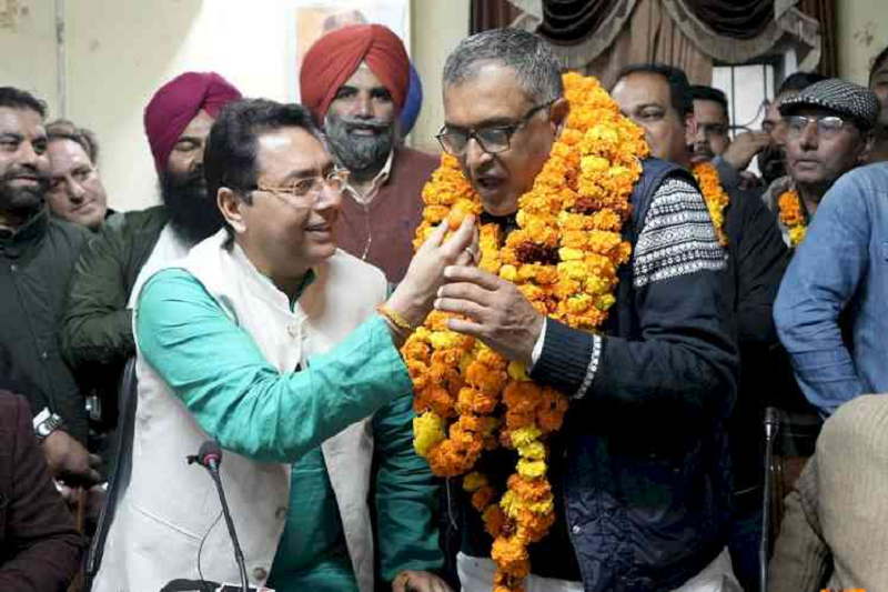 Breaking News : फगवाड़ा नगर निगम के मेयर बने AAP के रामपाल उप्पल, चार दिन पहले कांग्रेस का हाथ छोड़कर शामिल हुए थे “आप” में