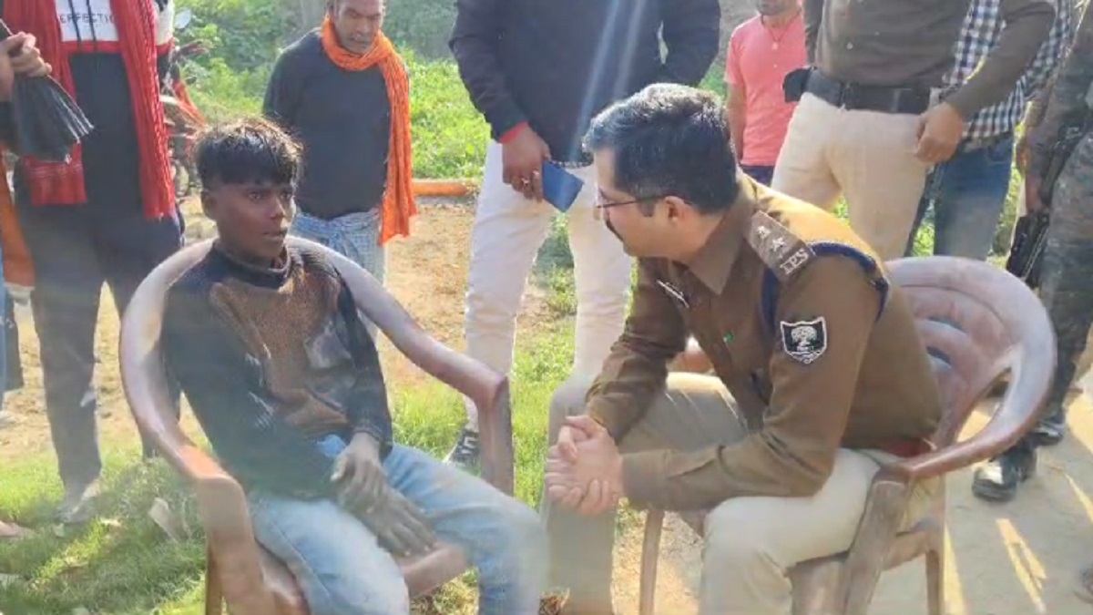 मानसिक रूप से विक्षिप्त युवक ने पीट-पीटकर दो लोगों को उतारा मौत के घाट, फिर गुस्साई भीड़ ने कर दी उसकी हत्या