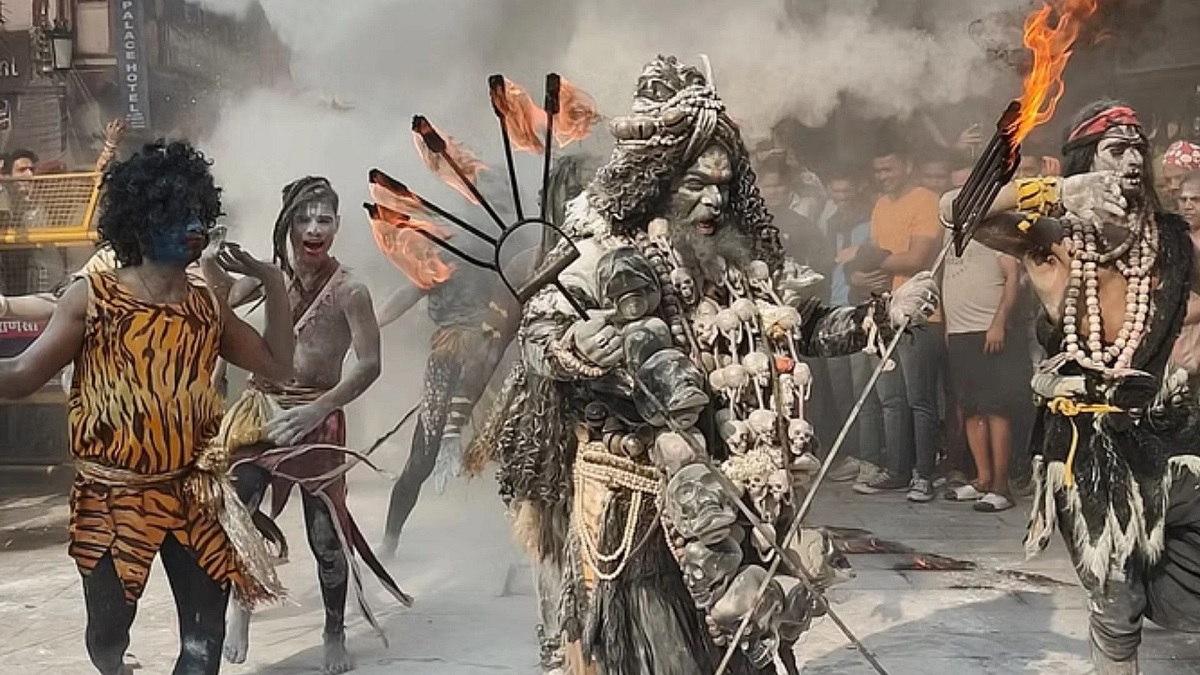 Mahashivratri 2025: हर हर महादेव के नारे से गूंज उठे बिहार के शिवालय, पटना में 32 जगहों पर निकलेगी शोभायात्रा
