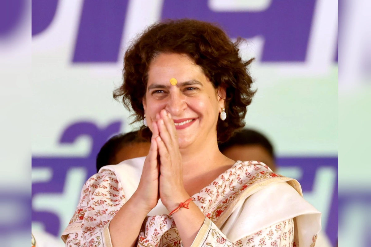 केरल पहुंचकर प्रियंका गांधी ने कहा- हमें और ज्यादा फंड की है जरूरत, मैंने पहले भी आवाज उठाई थी..