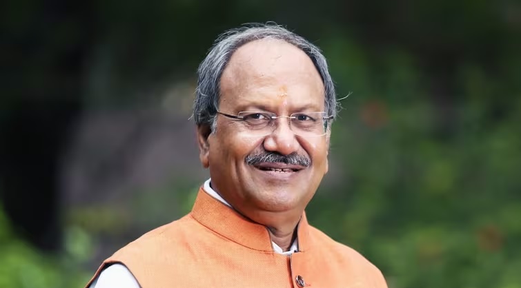 Railway News:  सांसद बृजमोहन अग्रवाल ने रेल मंत्री को लिखा पत्र, छत्तीसगढ़ से गुजरने वाली ट्रेनों में इमरजेंसी कोटा बढ़ाने की मांग