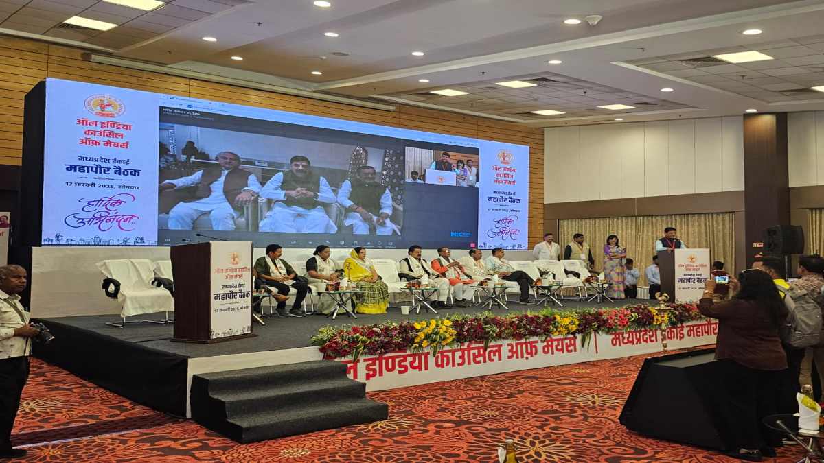ऑल इंडिया काउंसिल ऑफ मेयर कार्यक्रम: CM डॉ मोहन ने की सराहना, कहा- नगर निगमों की भूमिका सिर्फ प्रशासन तक सीमित नहीं बल्कि…