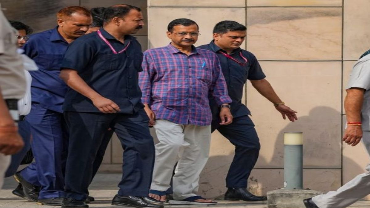 दिल्ली में मिली हार के बाद चिंतन मंथन: केजरीवाल ने बुलाई बैठक, AAP के नवनिर्वाचित विधायकों को दिए ये निर्देश