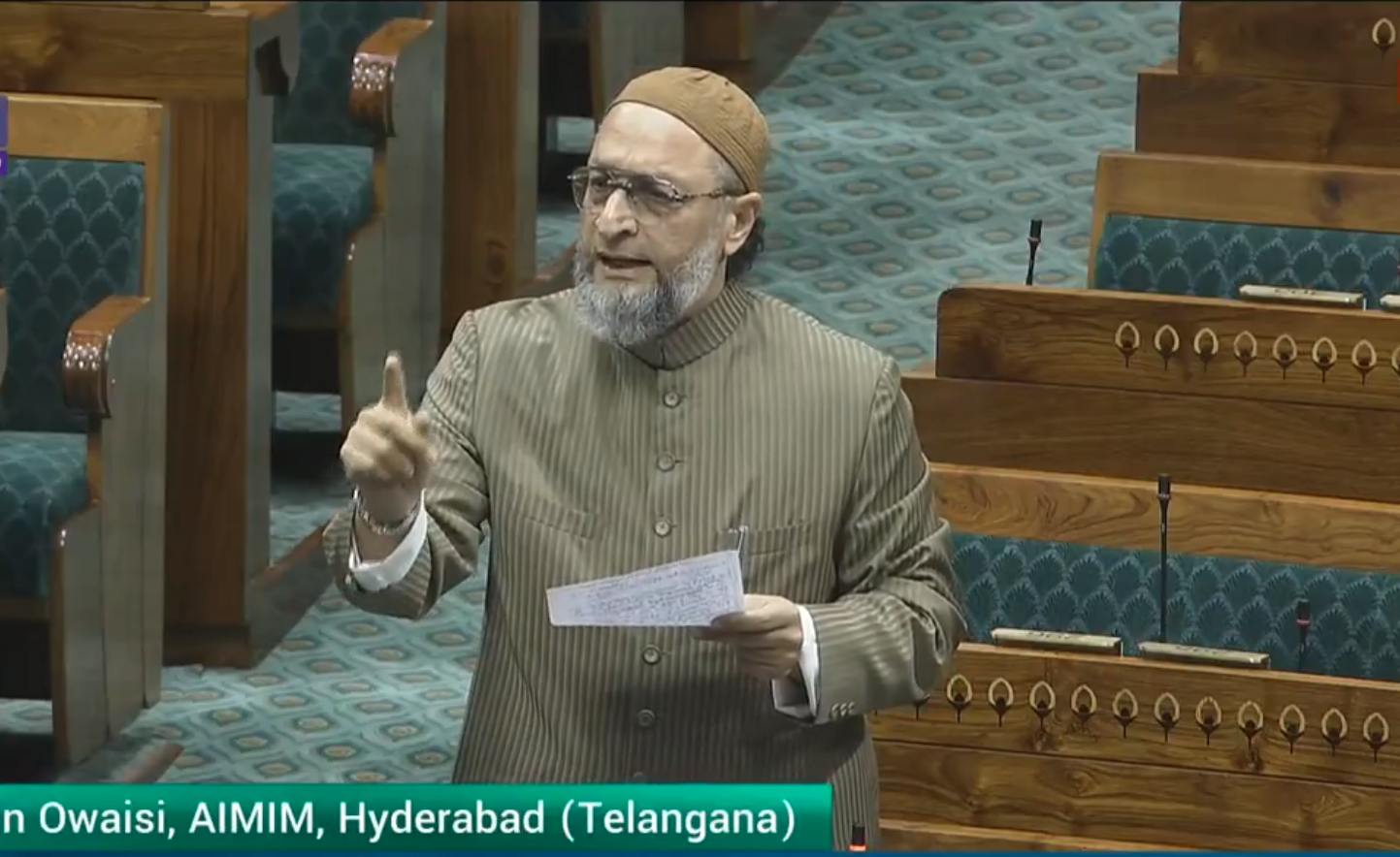 Waqf: ‘हम एक इंच भी वक्फ संपत्ति नहीं छोड़ेंगे…’, असदुद्दीन ओवैसी ने संसद भवन में मोदी सरकार को दी चेतावनी, VIDEO हुआ वायरल
