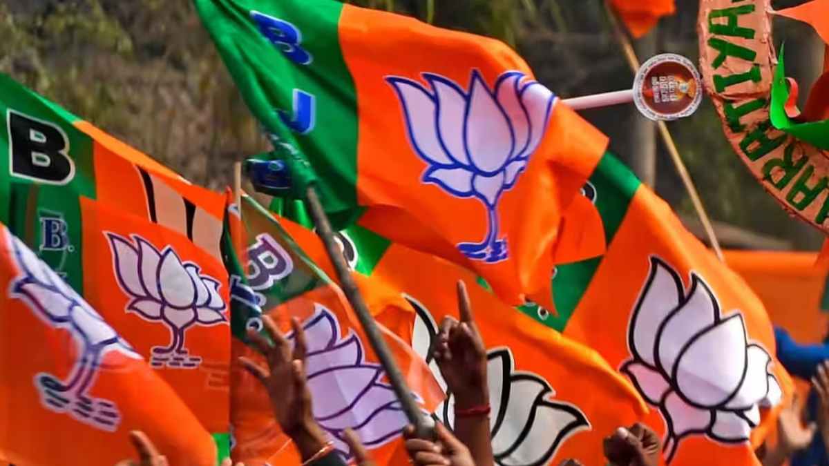 दिल्ली में शपथ ग्रहण के बाद विधायक दल की बैठक का समय भी बदला, कल शाम 7 बजे होगी मीटिंग, जानें क्या है वजह?