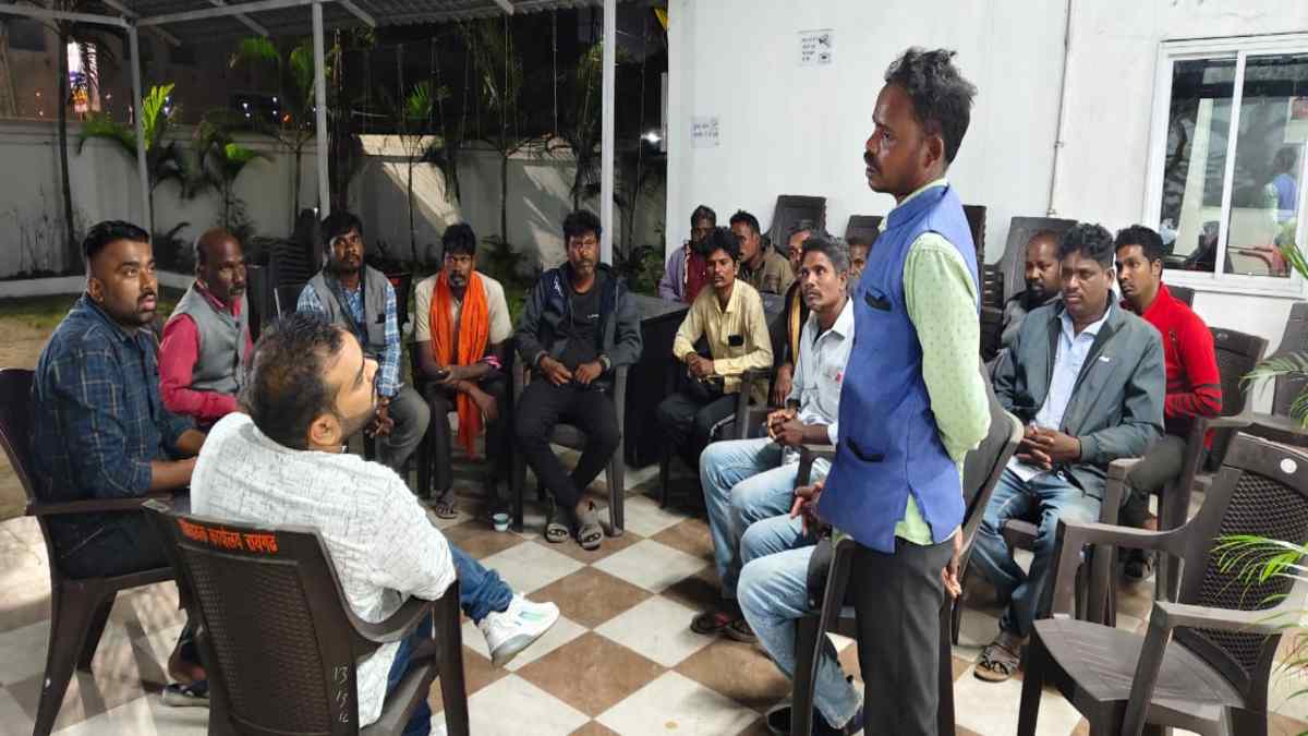 तेलंगाना में बंधक बनाए गए छत्तीसगढ़ के 150 मजदूर, एक की मौत, पीड़ित परिवारों ने वित्त मंत्री से लगाई मदद की गुहार