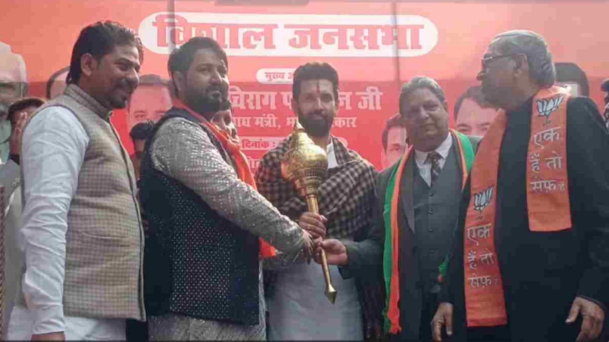 दिल्ली के चुनावी दंगल में उतरे LJP अध्यक्ष, चिराग पासवान के दावे से सियासी हलचल तेज