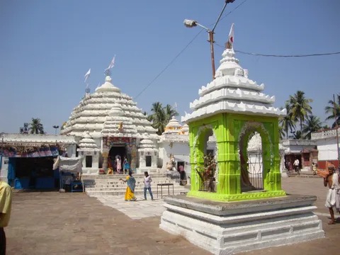उप मुख्यमंत्री प्रभाती परिडा ने अखंडलमणि मंदिर के लिए की 10 करोड़ रुपये की घोषणा