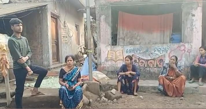 Odisha : चांदबाली में कोयला माफिया की क्रूरता, कोयला तस्करी की सूचना पुलिस को देने पर युवक की पीट-पीटकर हत्या
