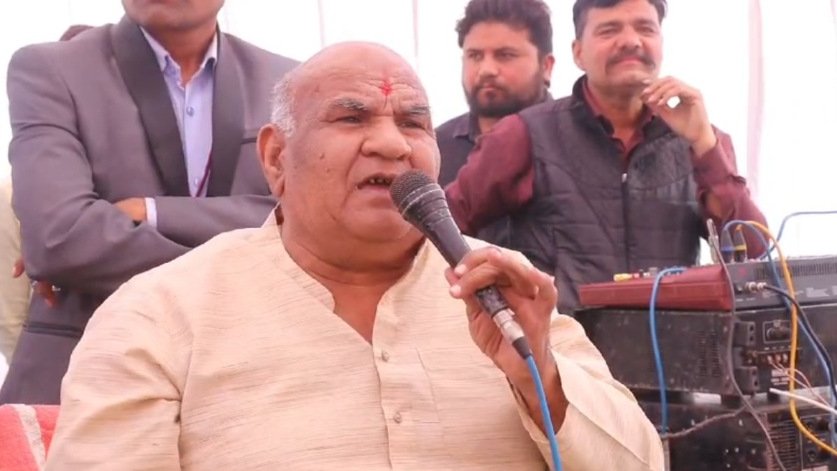 ‘मुफ्त का गेहूं लेने में आगे और वोट देते समय पाकिस्तान…’, मंत्री करण सिंह वर्मा का विवादित बयान   