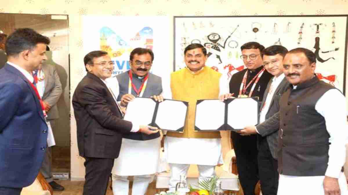 Global Investors Summit: NHAI करेगी एक लाख करोड़ रुपए का निवेश, प्रदेश में बनेगी 4 हजार KM की सड़क, हाई स्पीड कॉरिडोर के लिए MoU पर हुए साइन