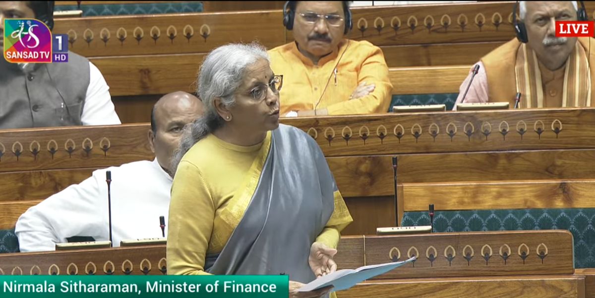 New Income Tax Bill 2025: न्यू इनकम टैक्स बिल और वक्फ बिल पर JPC रिपोर्ट लोकसभा में पेश, विपक्ष का जोरदार हंगामा, लोकसभा की कार्यवाही 10 मार्च तक स्थगित