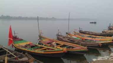 Bihar News: प्रयागराज महाकुंभ जाने के लिए बक्सर से नौका सेवा शुरू, इतने रुपये में आने-जाने की है सुविधा