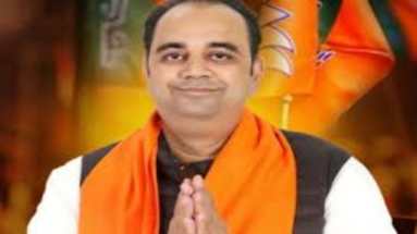Bihar News: बक्सर के पंकज सिंह बने दिल्ली सरकार में मंत्री, पैतृक गांव में जश्न का माहौल