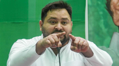 Bihar News: तेजस्वी यादव ने नीतीश कुमार पर बोला हमला, कहा- ‘𝐓𝐢𝐫𝐞𝐝 𝐂𝐌 को गवर्नेंस से कोई लेना-देना नहीं है’