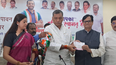 Bihar News: CM नीतीश को चुनाव से पहले लगा बड़ा झटका, JDU के पूर्व सांसद ने थामा कांग्रेस का दामन