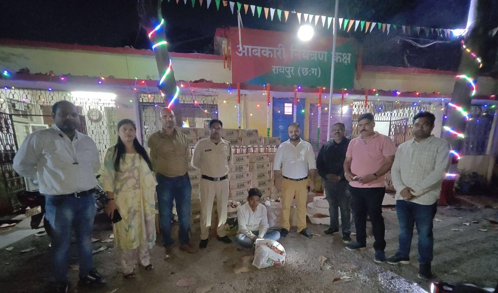 आचार संहिता में आबकारी विभाग का एक्शन, दबिश देकर पकड़ी 8 लाख से ज्यादा की अवैध शराब, आरोपी गिरफ्तार 