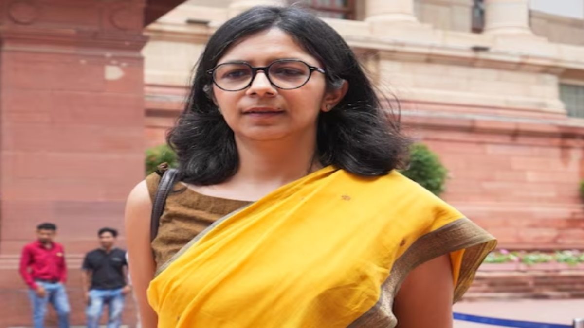 दिल्ली चुनाव नतीजों के बीच स्वाति मालीवाल ने AAP पर कसा तंज, चीरहरण का फोटो किया पोस्ट, कहा- अहंकार रावण का भी नहीं बचा था…