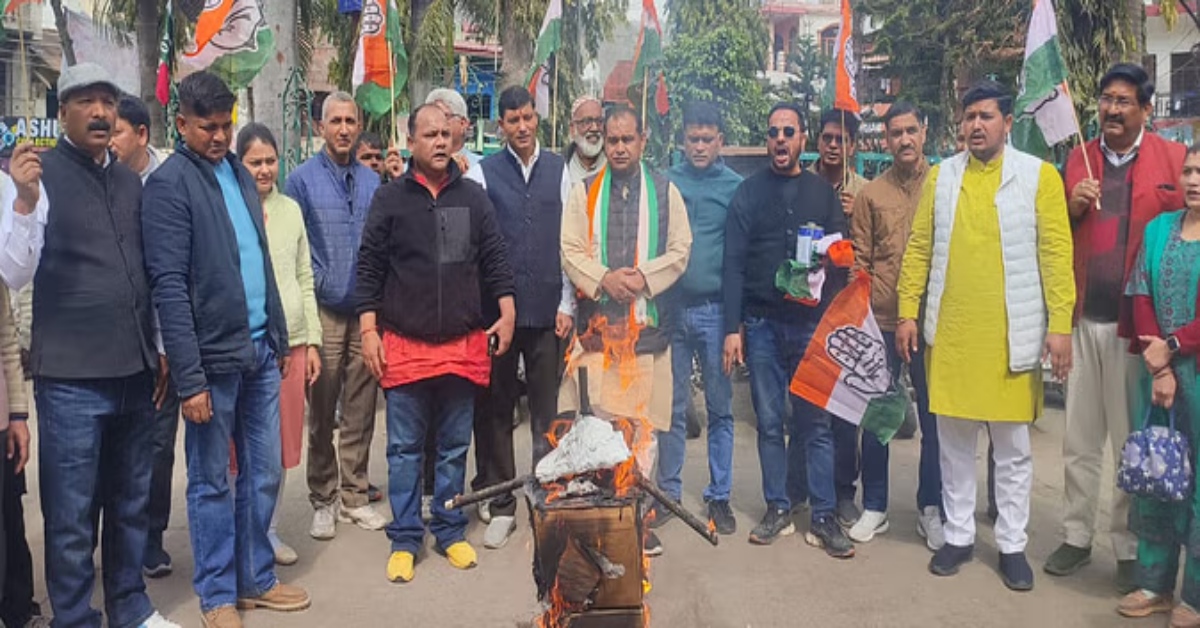 प्रेमचंद अग्रवाल के क्षेत्रवाद वाले बयान पर बवाल, विपक्ष ने फूंका पुतला, बोले- पहाड़ी समुदाय का किया अपमान, माफी तो मांगनी पड़ेगी