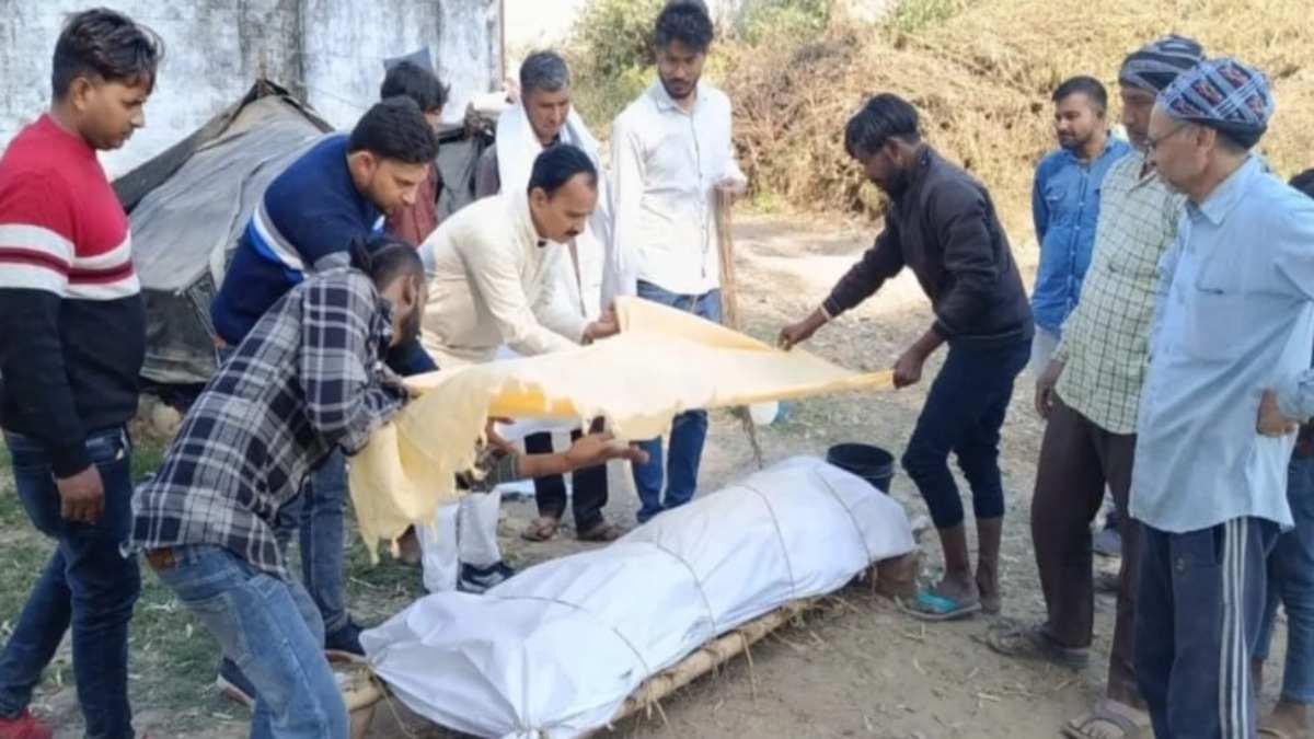 ‘संतोष’ की अर्थी को ‘अब्दुल’ ने दिया कंधा, चंदा इकट्ठा कर मोक्षधाम ले जाकर किया अंतिम संस्कार