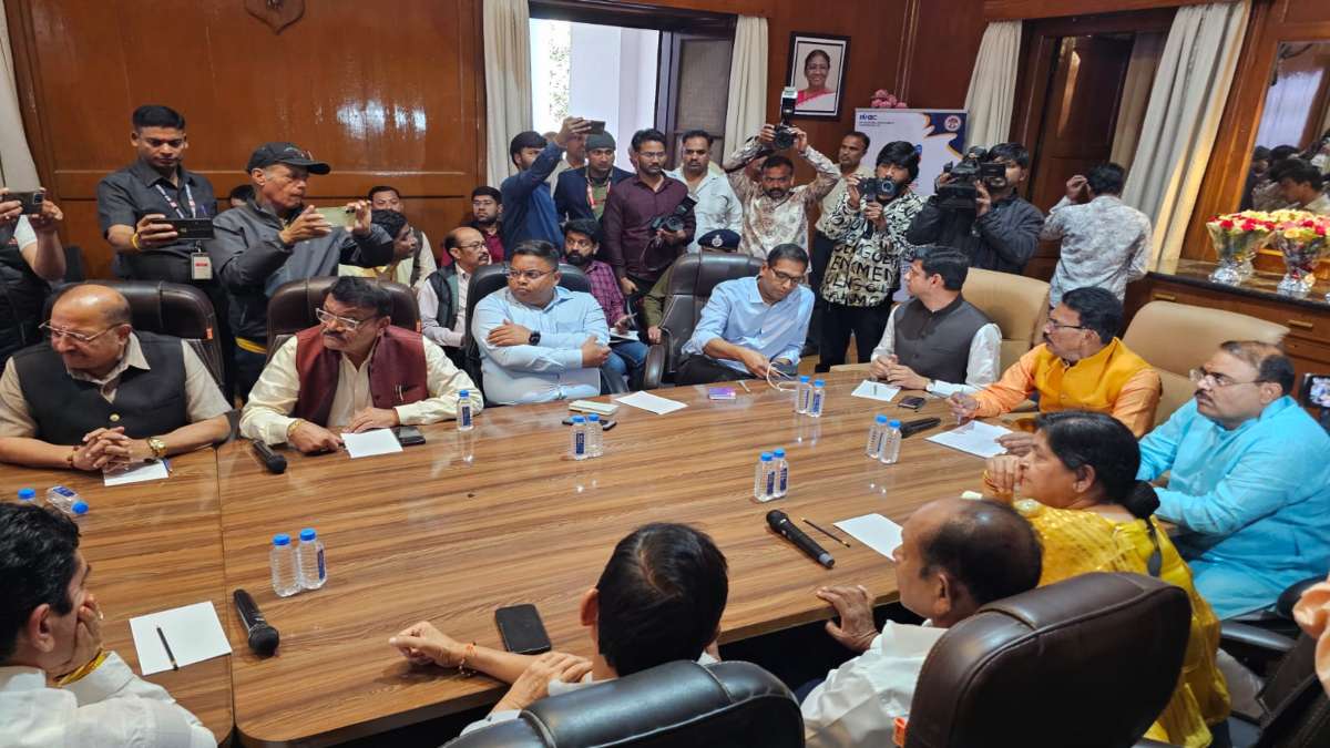 बड़ी खबरः इंदौर को मेट्रोपॉलिटन अथॉरिटी बनाने की तैयारी, विकास को मिलेगी नई रफ्तार, मंत्री ने ली बैठक