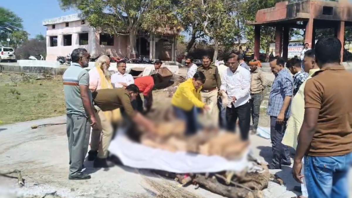 फ्रांस के टूरिस्ट की मौत का मामला: हिंदू रीति-रिवाज से हुआ अंतिम संस्कार, नर्मदा में विसर्जित होगी अस्थियां, ओंकारेश्वर में बिगड़ी थी तबीयत