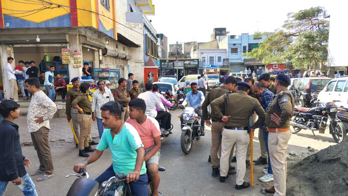 ईदगाह मस्जिद में चंदे को लेकर विवाद: दो पक्षों में मारपीट, दोनों पक्षों के खिलाफ केस दर्ज, पुलिस जांच में जुटी