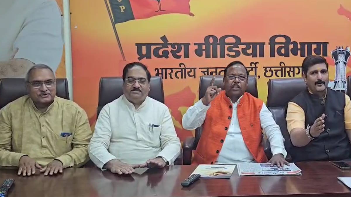 ‘झूठ बोले कौवा काटे, केजरीवाल जेल चले जाएंगे तुम…’ भाजपा नेताओं ने मनाया दिल्ली जीत का जश्न, देखिए VIDEO