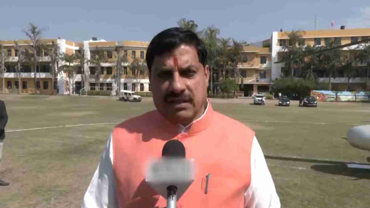 Mahakumbh 2025: संगम नगरी पहुंचे CM डॉ. मोहन, योगी सरकार को महाकुंभ के भव्य आयोजन की दी बधाई