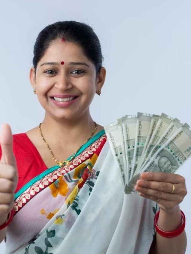 दिल्ली की महिलाओं को इस दिन से हर महीने मिलेंगे 2500 रुपये