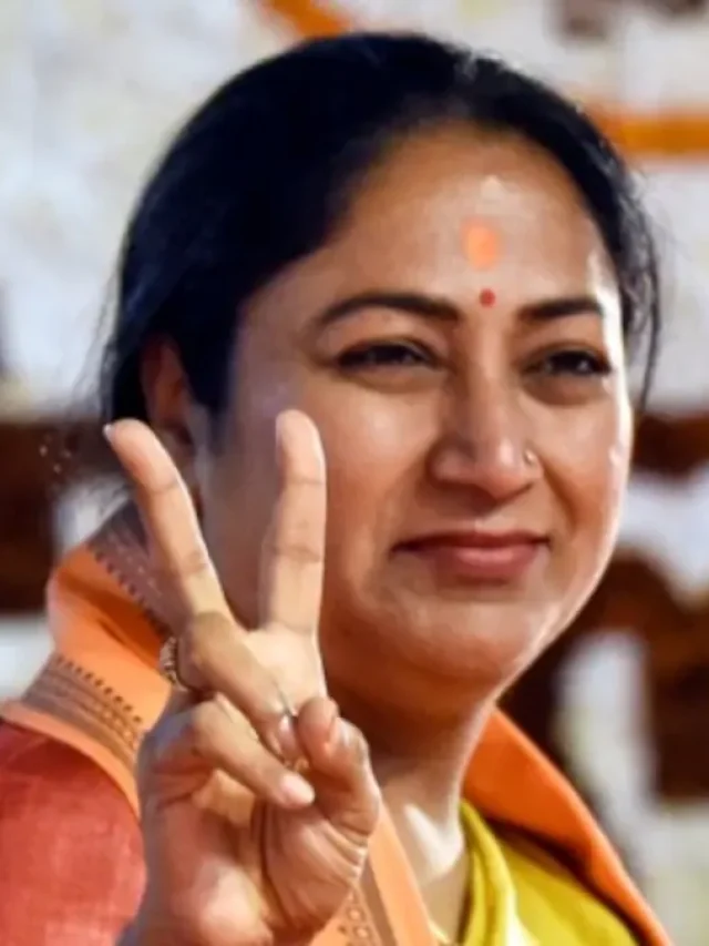 कौन हैं रेखा गुप्ता, जो बनीं दिल्ली की चौथी महिला सीएम